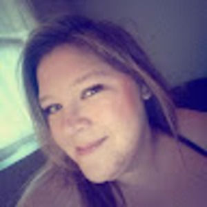 Meet your Posher, Laura a.